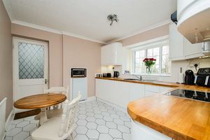 Photo 17- click for photo gallery